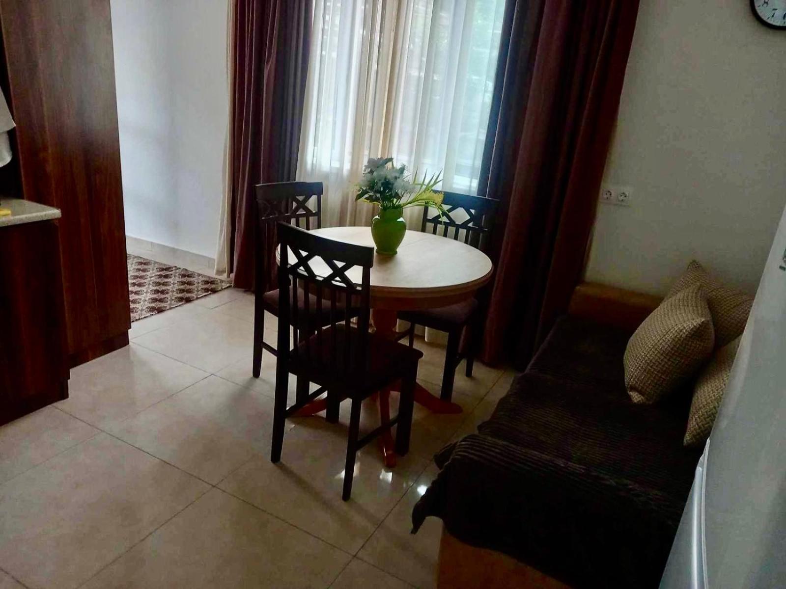 Verona Apartment Dushet'i Екстериор снимка