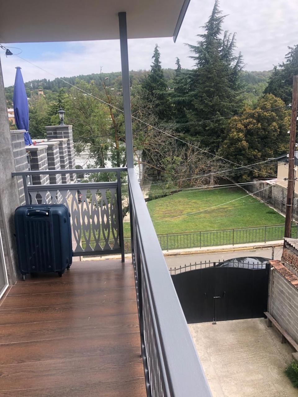Verona Apartment Dushet'i Екстериор снимка